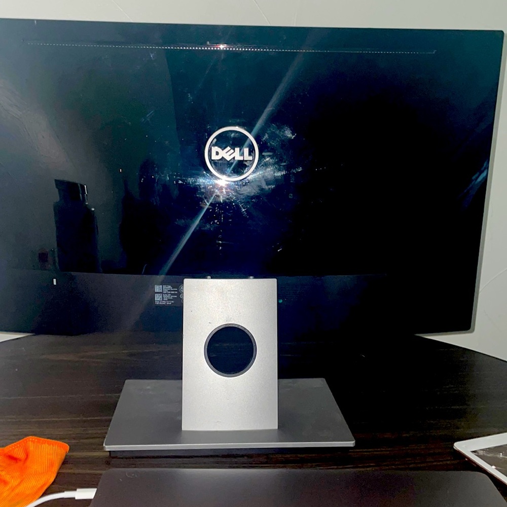 Black dell monitor